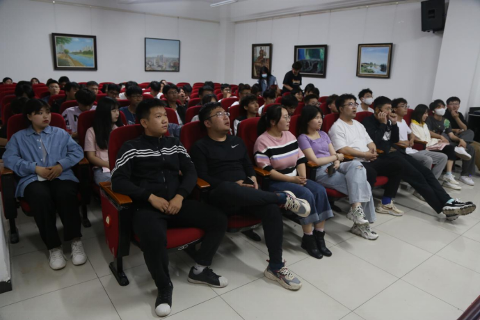 美術(shù)學(xué)院“團(tuán)結(jié)就是力量”電競(jìng)交流賽決賽圓滿收官